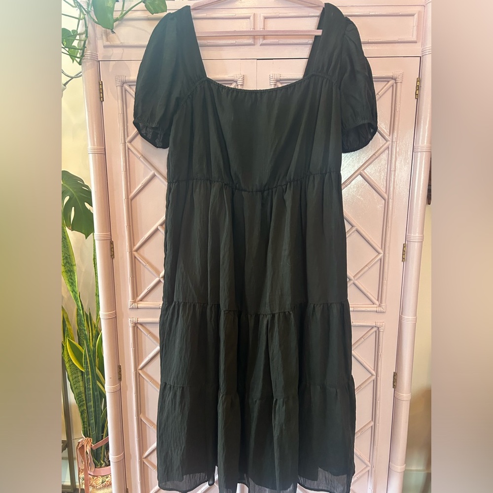 Plus Size Eloquii Sheered Puff Sleeve Tiered Midi Dress 22 - Picture 3 of 8
